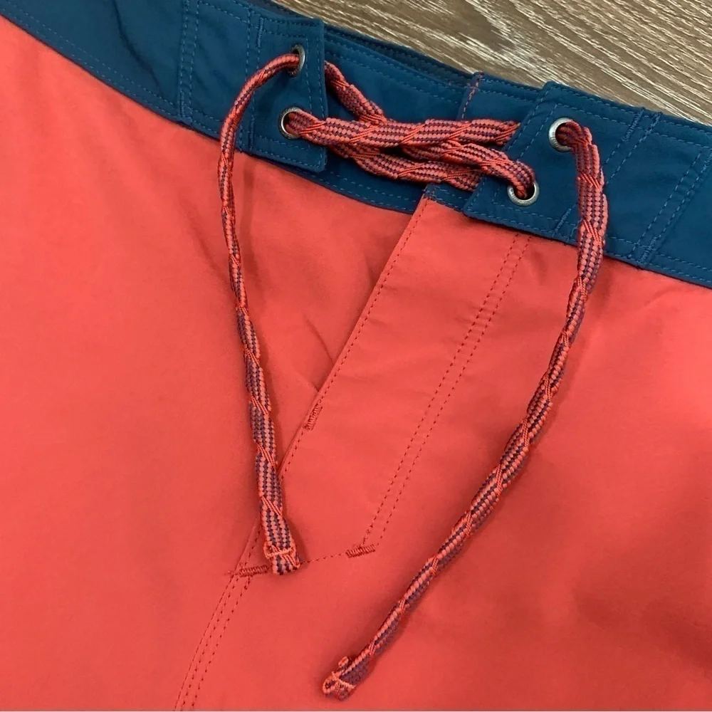 Patagonia Mens red hydro lace up swim board shorts 30